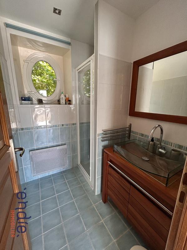 Maison - 187 m² - 10 pièces