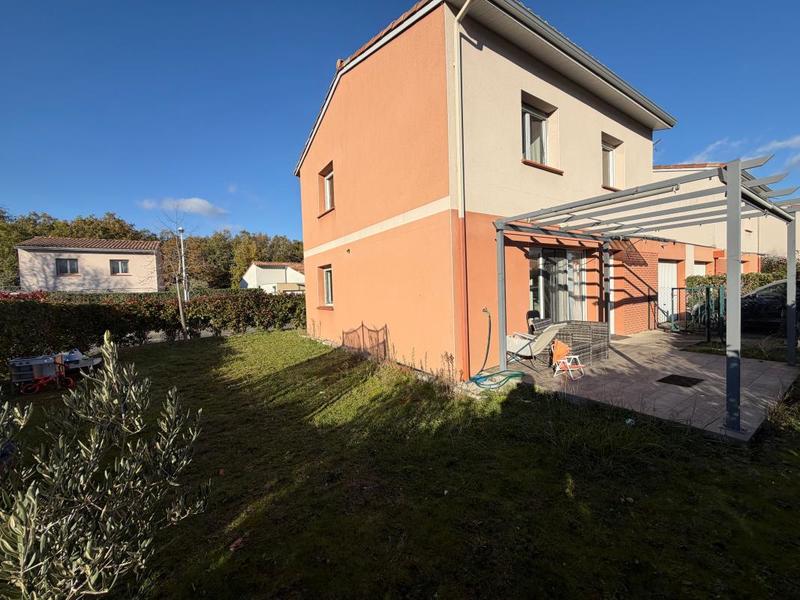 Maison - 88 m² - 5 pièces