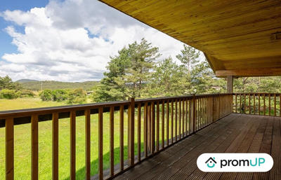 Maison - 168 m² - 6 pièces