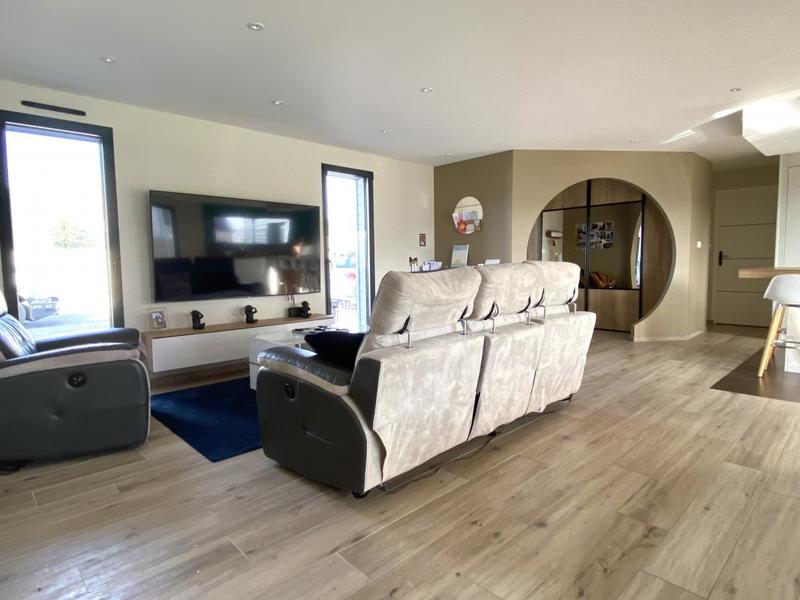 Maison - 143 m² - 5 pièces