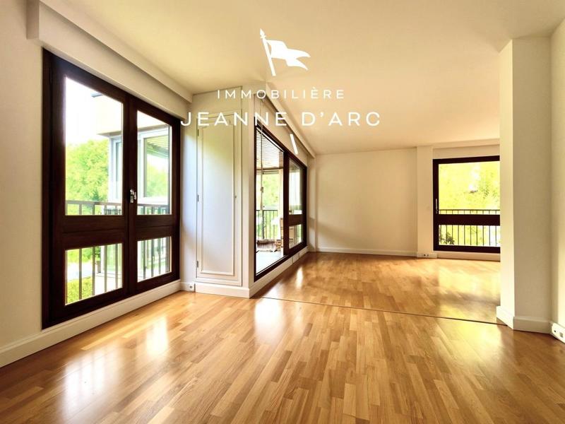 Appartement - 111 m² - 5 pièces