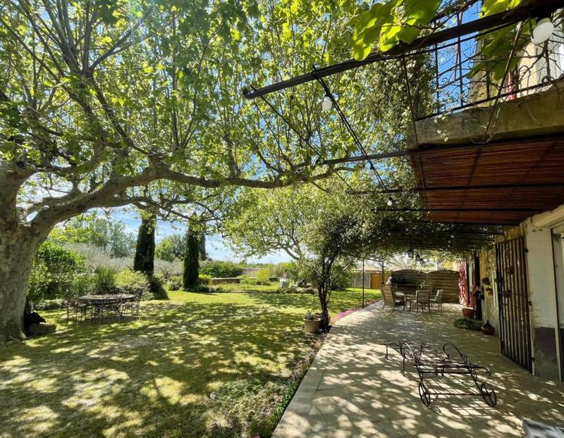 Maison - 250 m² - 7 pièces