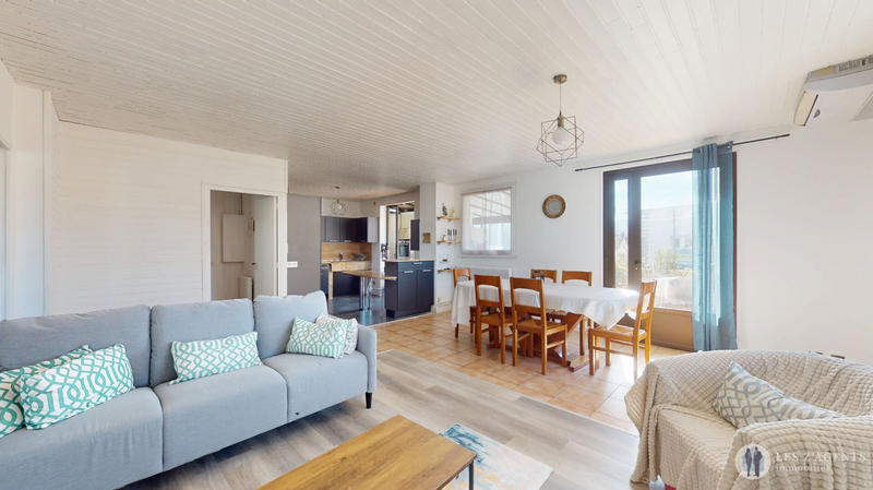 Appartement - 121 m² - 6 pièces