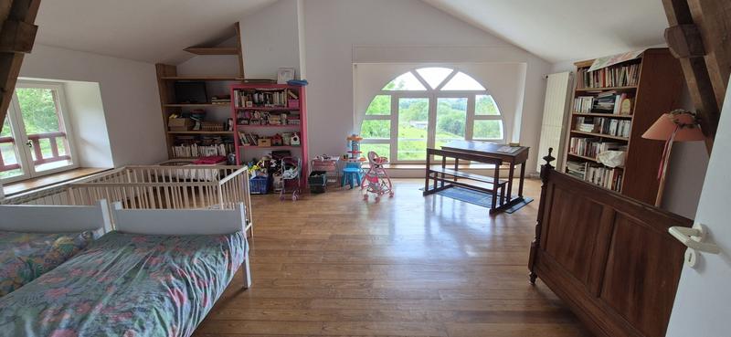 Maison - 248 m² - 8 pièces