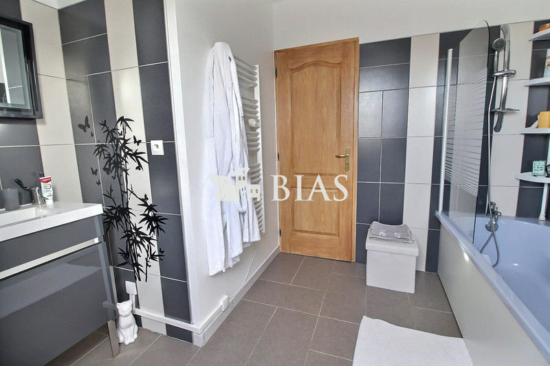 Maison contemporaine - 154 m² - 5 pièces