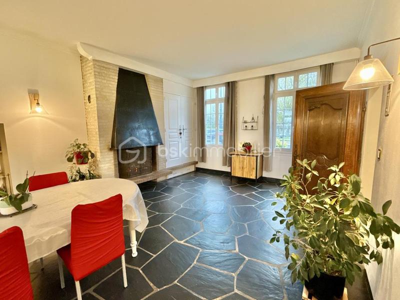 Maison - 175 m² - 6 pièces