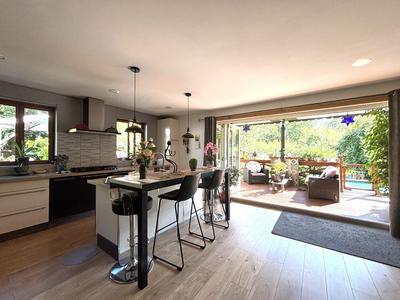 Maison - 97 m² - 3 pièces