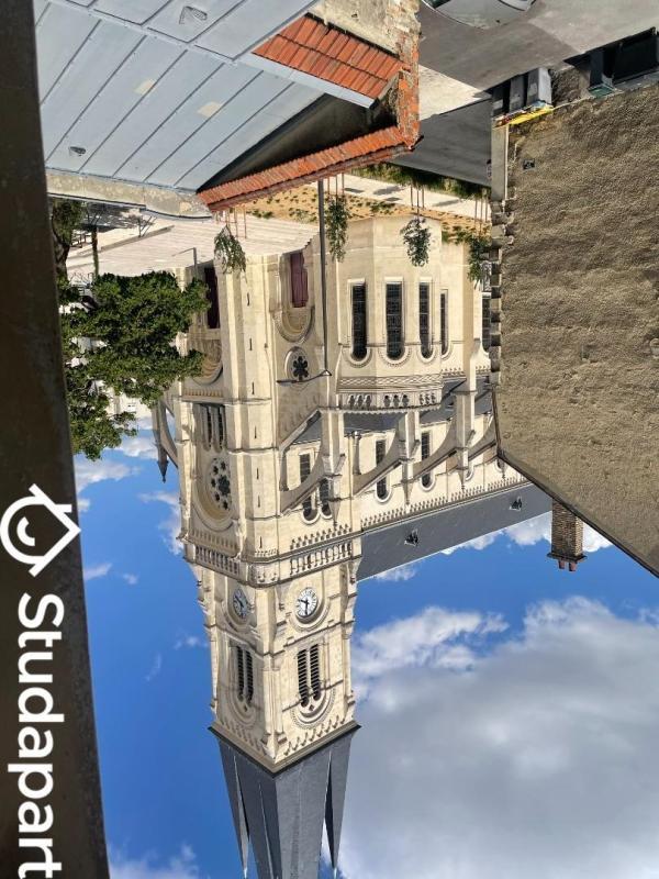 Chambre - 11 m² - 1 pièce