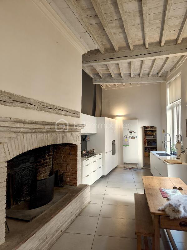 Appartement - 212 m² - 6 pièces