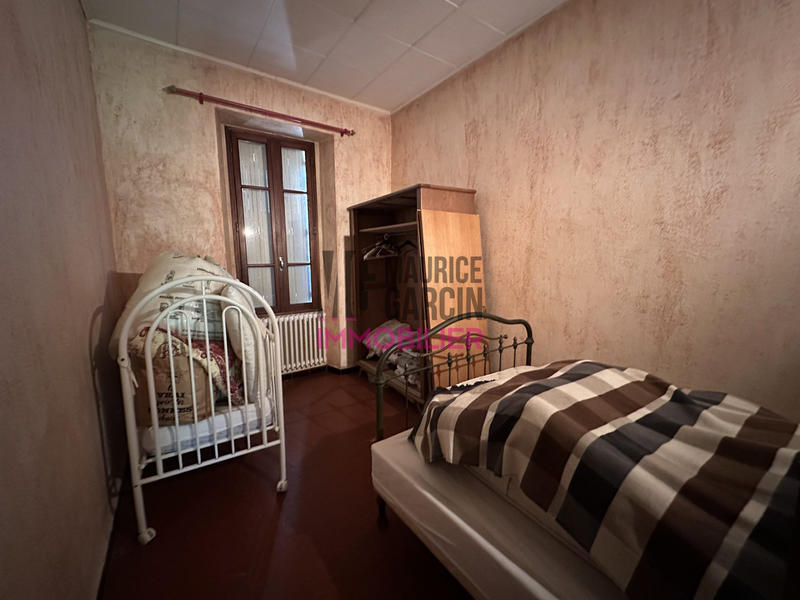 Maison - 151 m² - 7 pièces