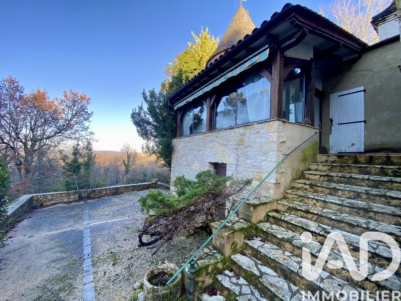 Maison - 138 m² - 2 pièces