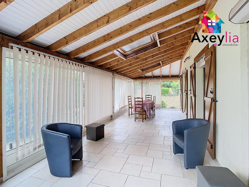 Maison - 196 m² - 12 pièces