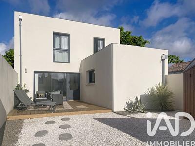 Maison - 88 m² - 4 pièces