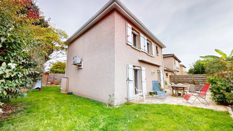 Maison - 106 m² - 5 pièces