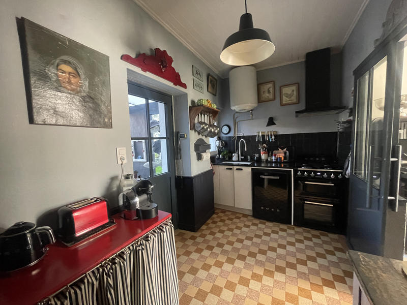 Maison - 166 m² - 8 pièces