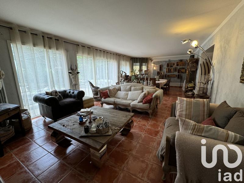 Maison - 213 m² - 6 pièces