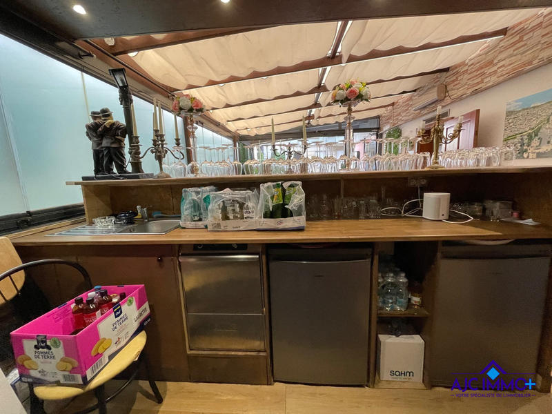 Fonds de commerce - Hôtellerie / Restauration - 142 m²