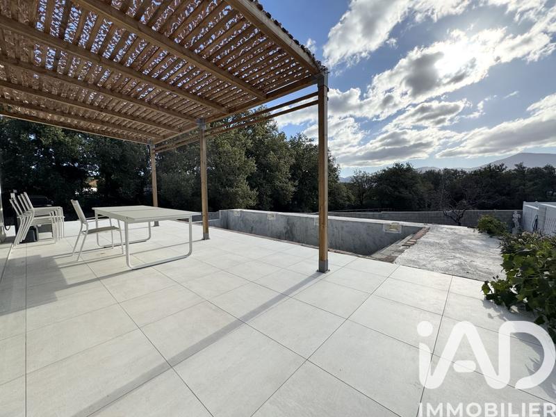 Maison - 158 m² - 5 pièces