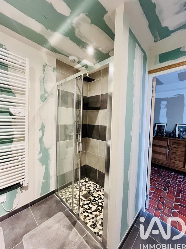 Maison - 260 m² - 7 pièces