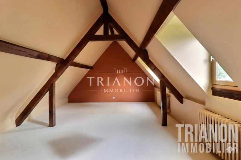 Maison - 240 m² - 7 pièces