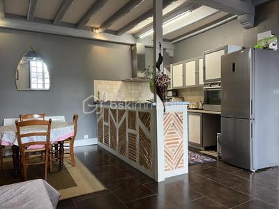 Appartement - 82 m² - 2 pièces