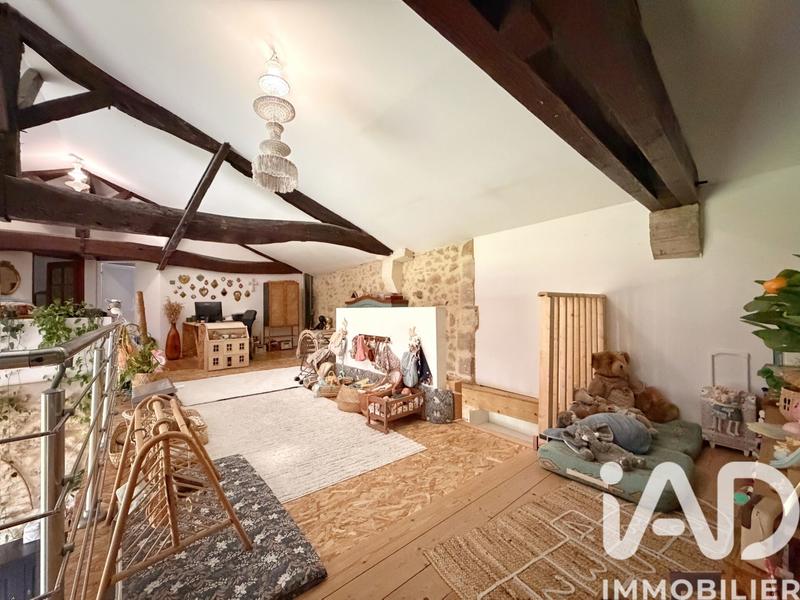 Maison - 217 m² - 6 pièces