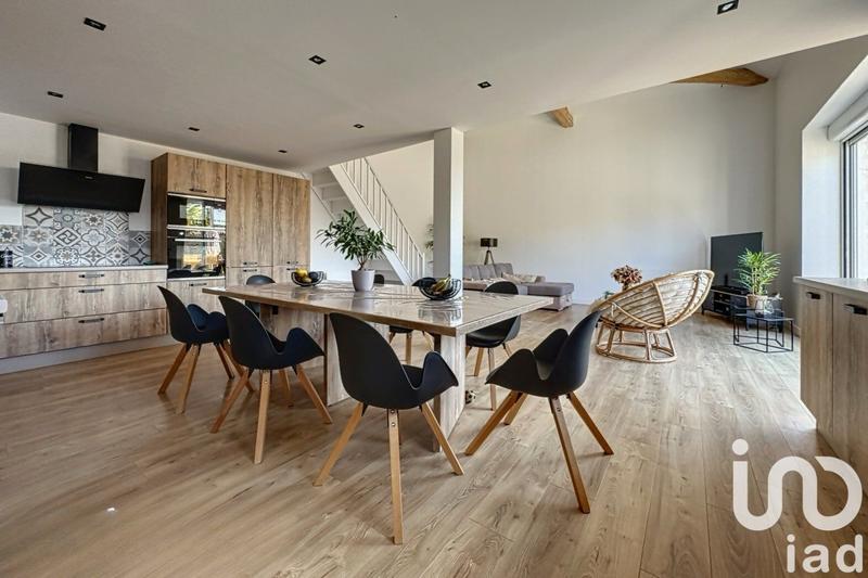 Maison - 170 m² - 5 pièces