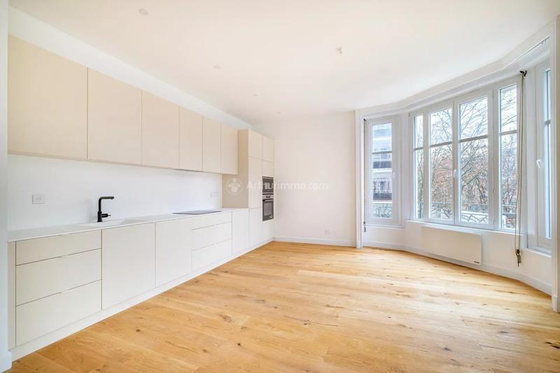 Appartement - 120 m² - 4 pièces