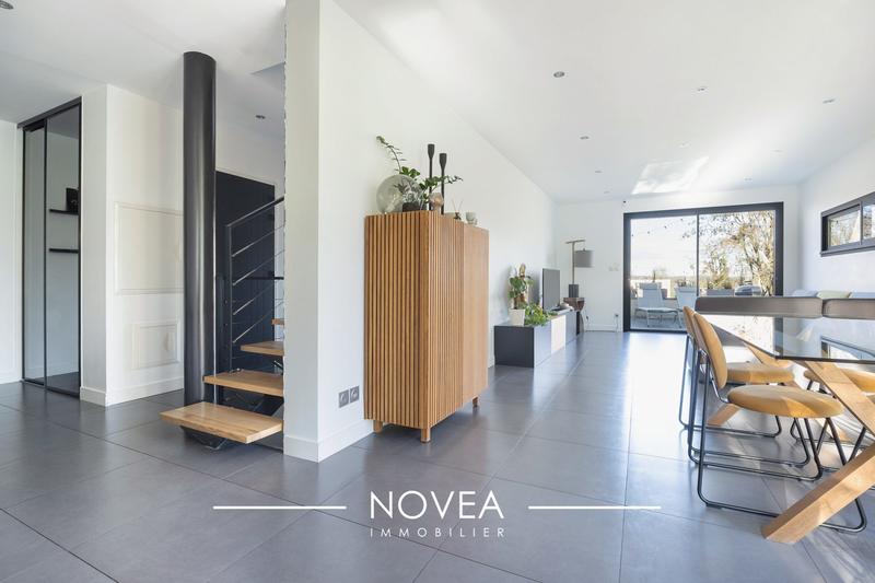 Maison contemporaine - 130 m² - 4 pièces