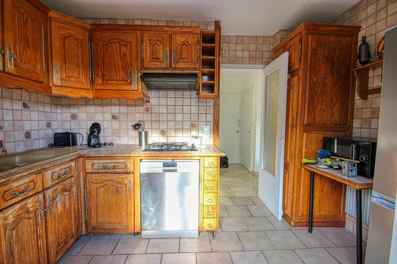 Appartement - 93 m² - 4 pièces