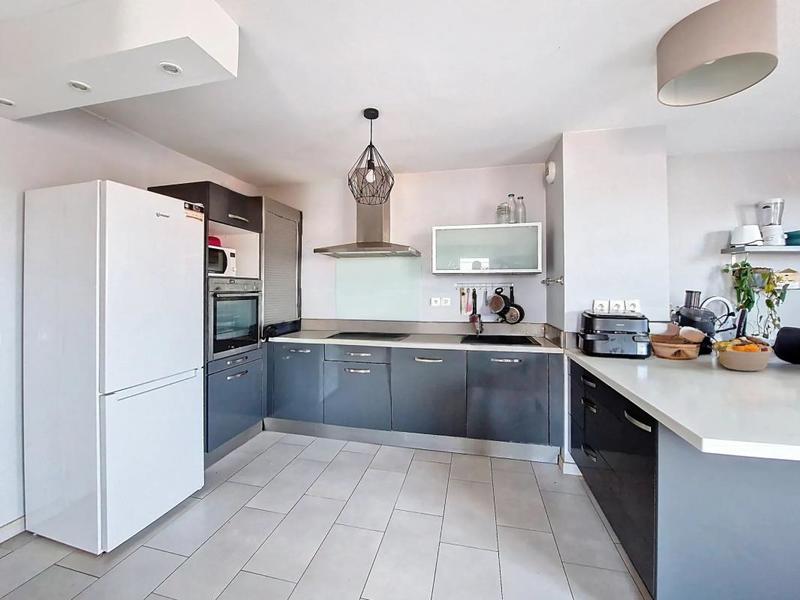 Appartement - 89 m² - 4 pièces