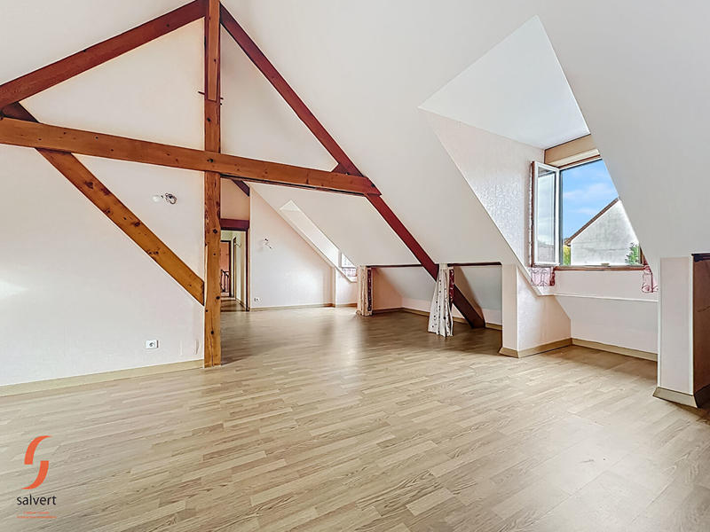 Maison - 196 m² - 5 pièces