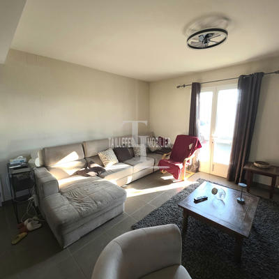 Maison - 159 m² - 8 pièces
