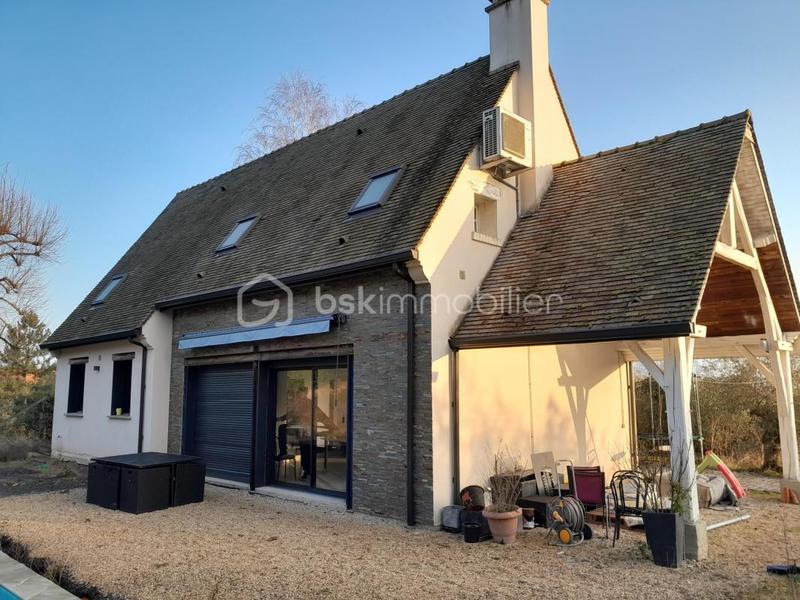 Maison - 163 m² - 5 pièces