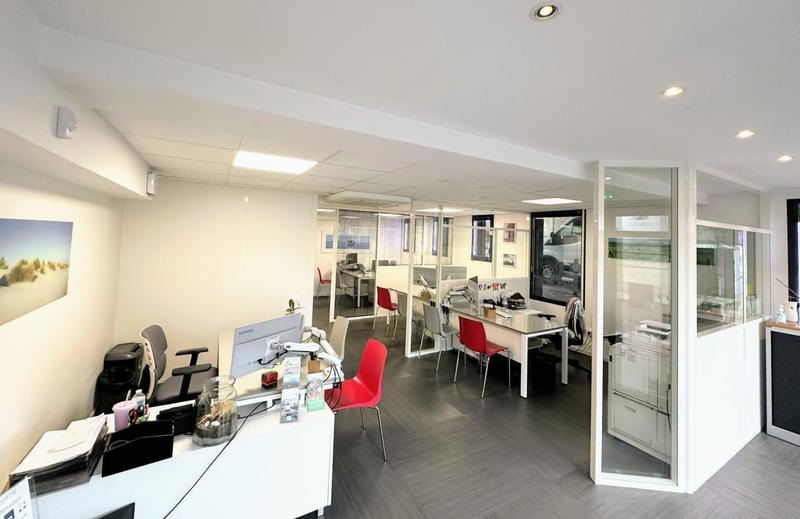 Local commercial - 70 m² - 3 pièces