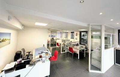 Local commercial - 70 m² - 3 pièces