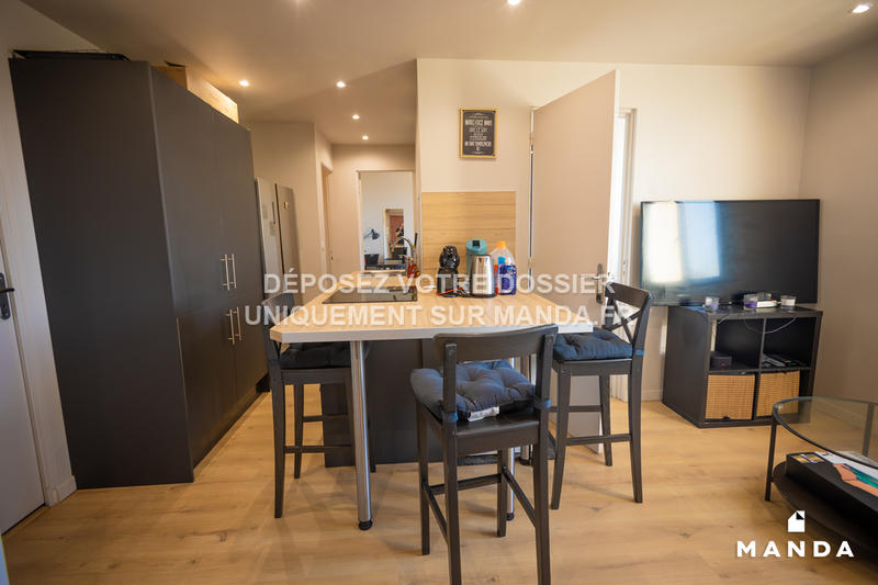 Chambre - 10 m² - 5 pièces