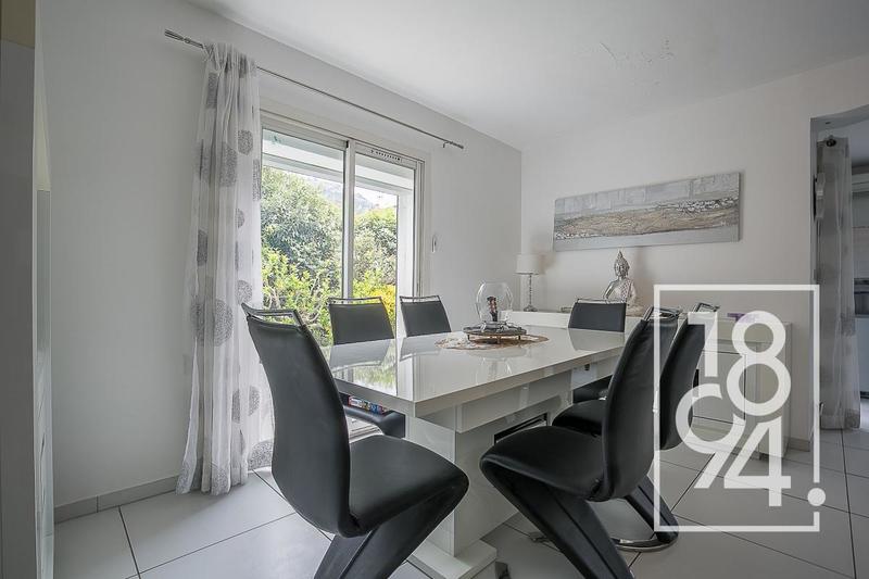 Villa - 136 m² - 5 pièces