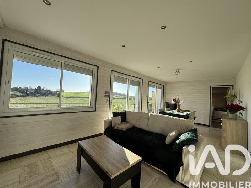 Maison - 95 m² - 5 pièces