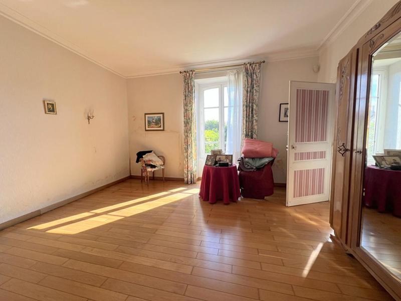 Maison - 188 m² - 7 pièces