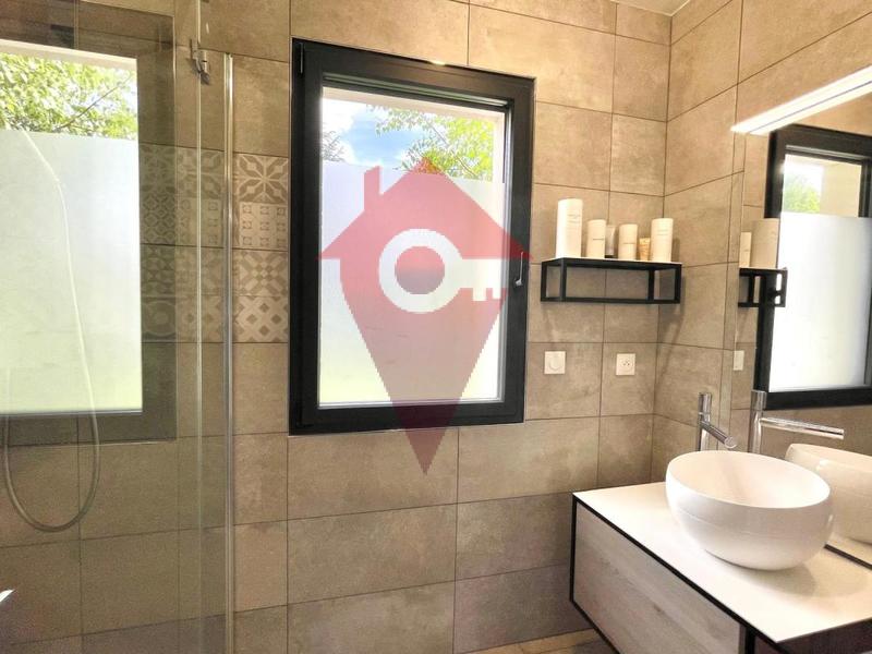 Maison - 111 m² - 4 pièces