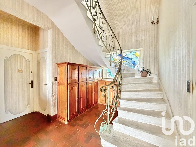 Maison - 191 m² - 9 pièces