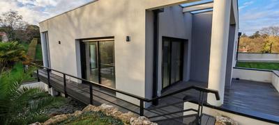 Maison d'architecte - 202 m² - 6 pièces