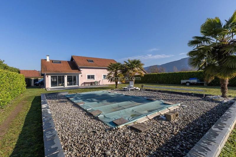 Maison - 170 m² - 5 pièces