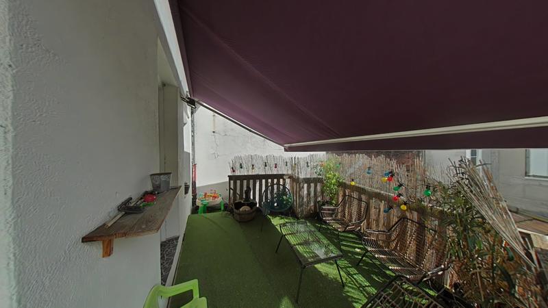 Loft - 121 m² - 5 pièces