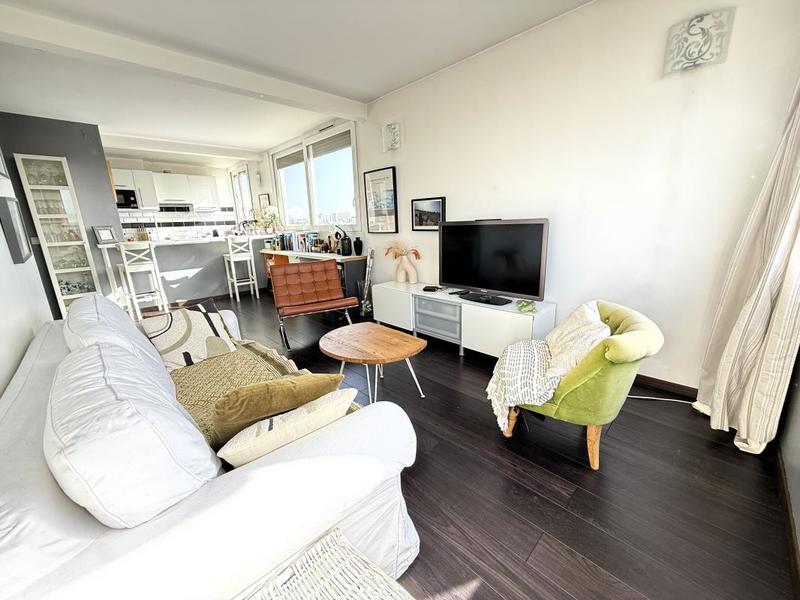 Appartement - 80 m² - 5 pièces