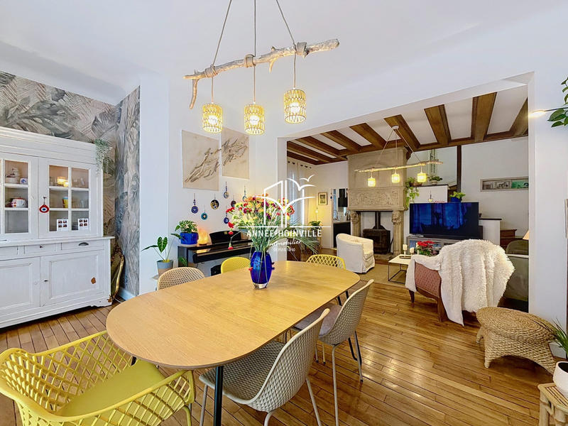 Maison - 176 m² - 6 pièces