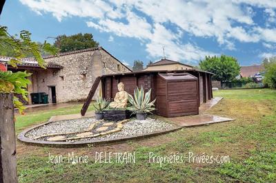 Maison - 258 m² - 7 pièces