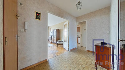 Appartement - 79 m² - 4 pièces