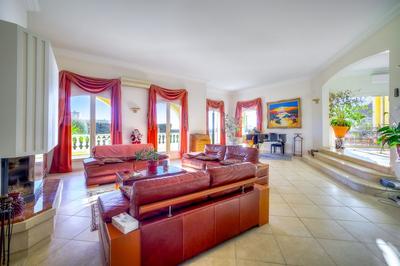 Villa - 400 m² - 9 pièces